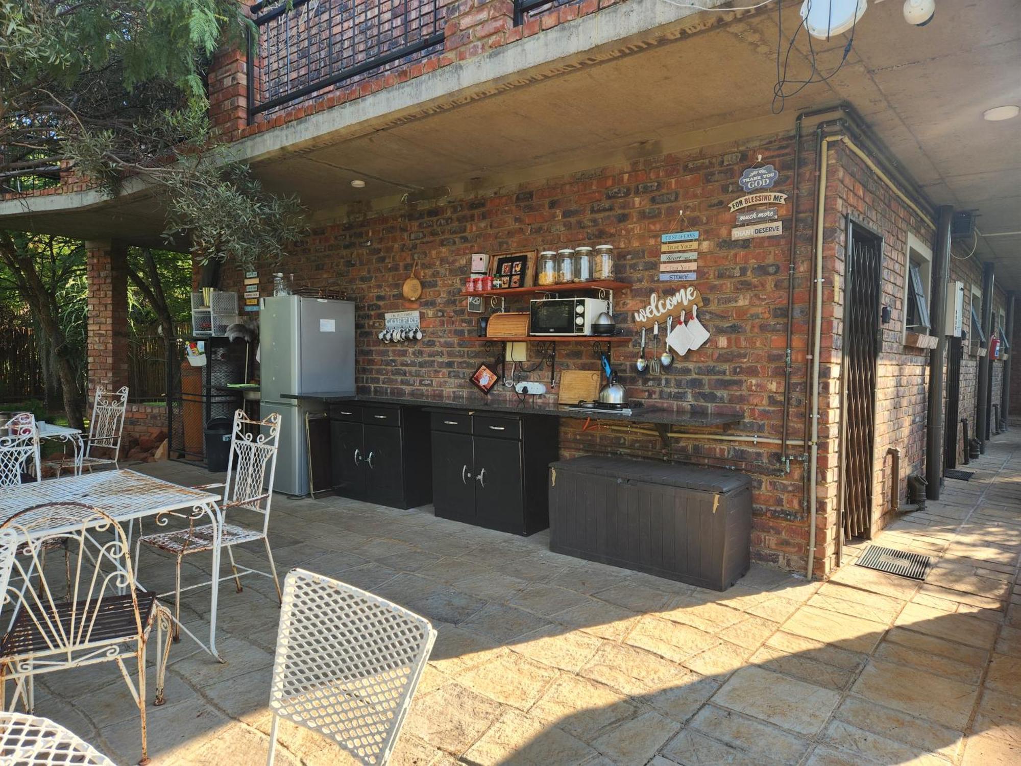 Suikerbosrant Sleep And Go Pretoria Exterior foto