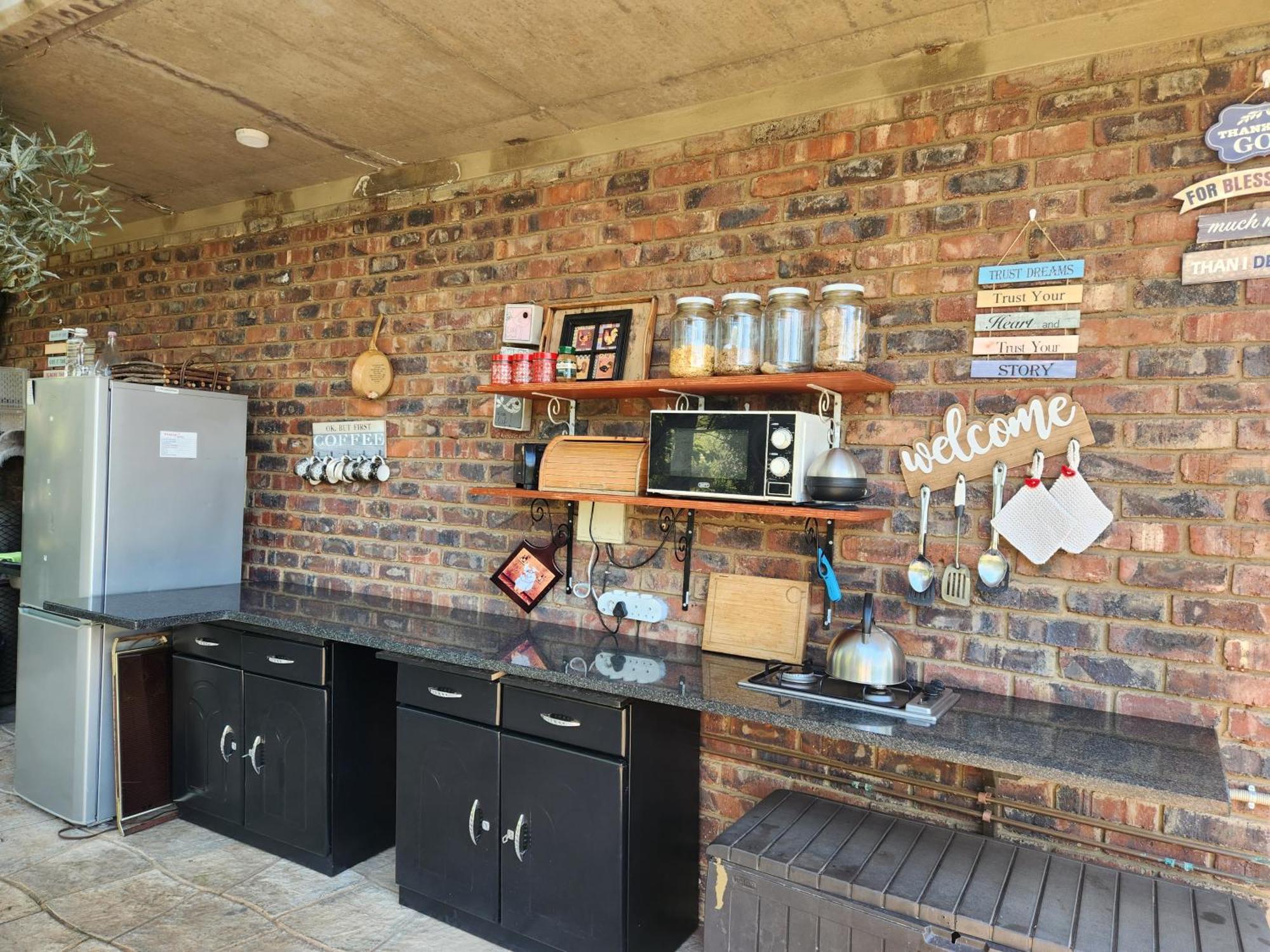 Suikerbosrant Sleep And Go Pretoria Exterior foto