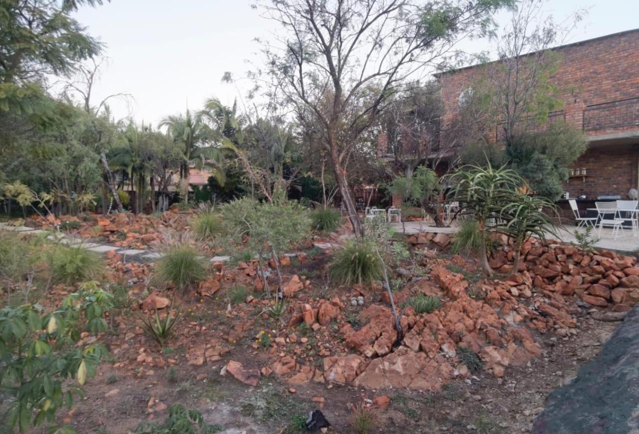 Suikerbosrant Sleep And Go Pretoria Exterior foto