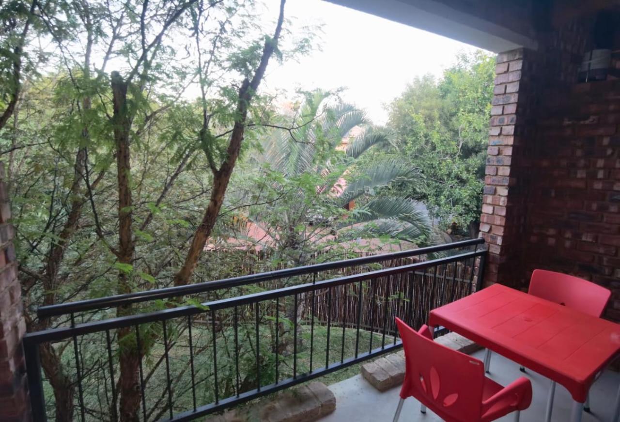 Suikerbosrant Sleep And Go Pretoria Exterior foto